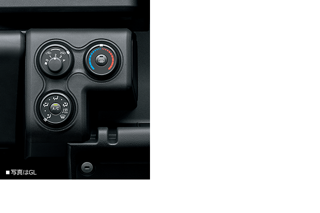 carlineup_probox_interior_equip_2_19_pc