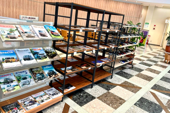 トヨタカローラ山口_山口店内観