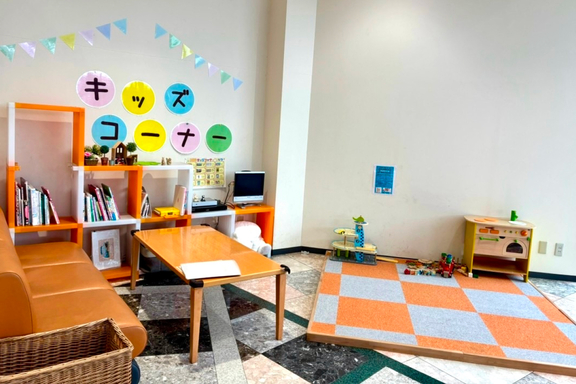 トヨタカローラ山口_山口店内観