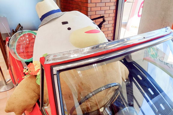 トヨタカローラ山口_ときわ店内観
