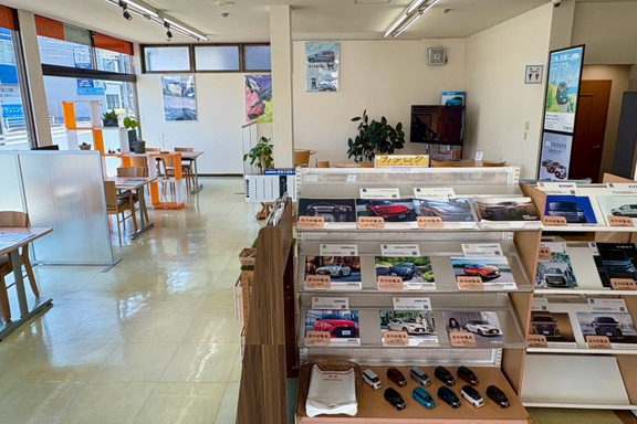 トヨタカローラ山口_防府店_内観