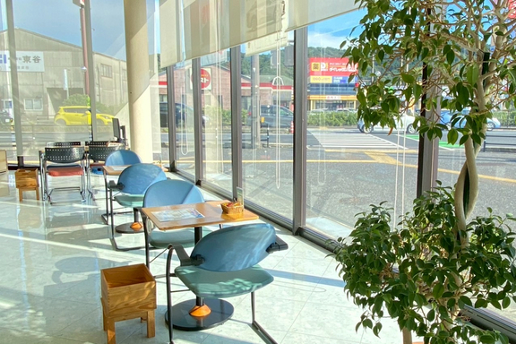 トヨタカローラ山口_柳井店_内観