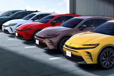 SPORT Z（2.5Lハイブリッド車）